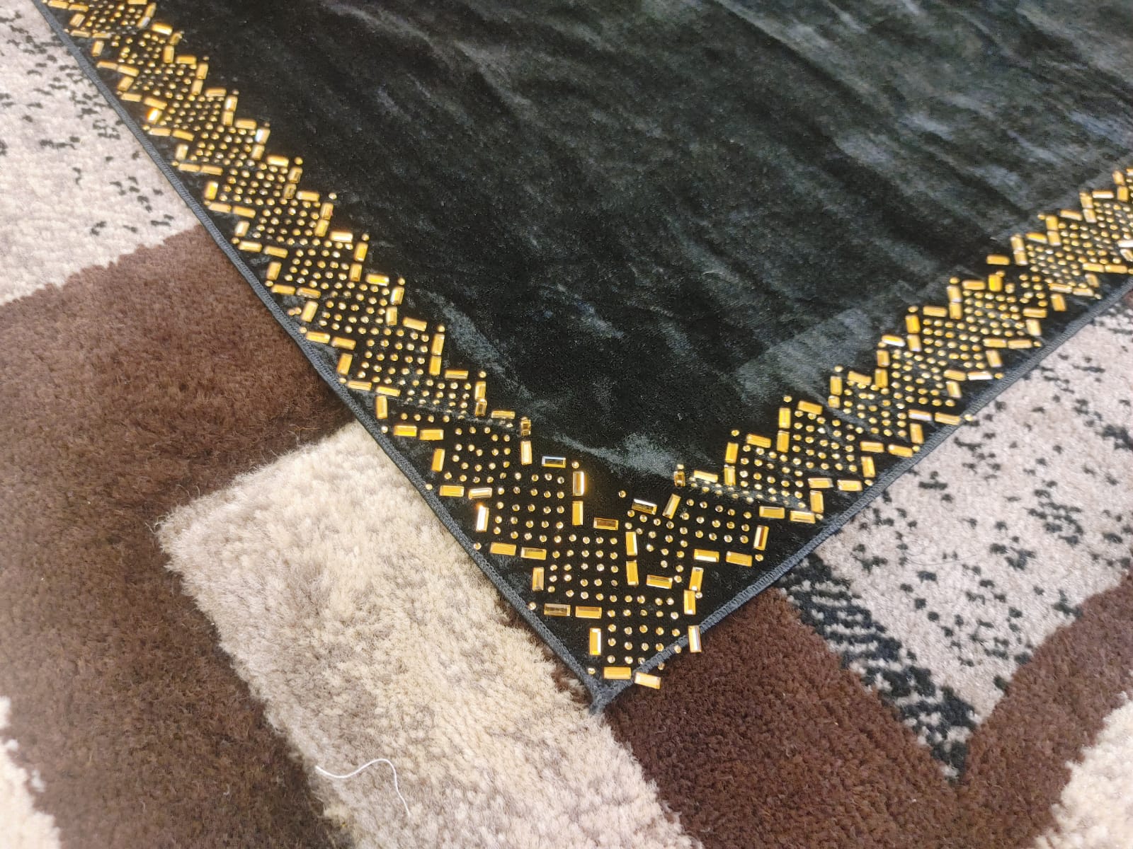 PREMIUM QUALITY STONE WORK VELVET SHAWL